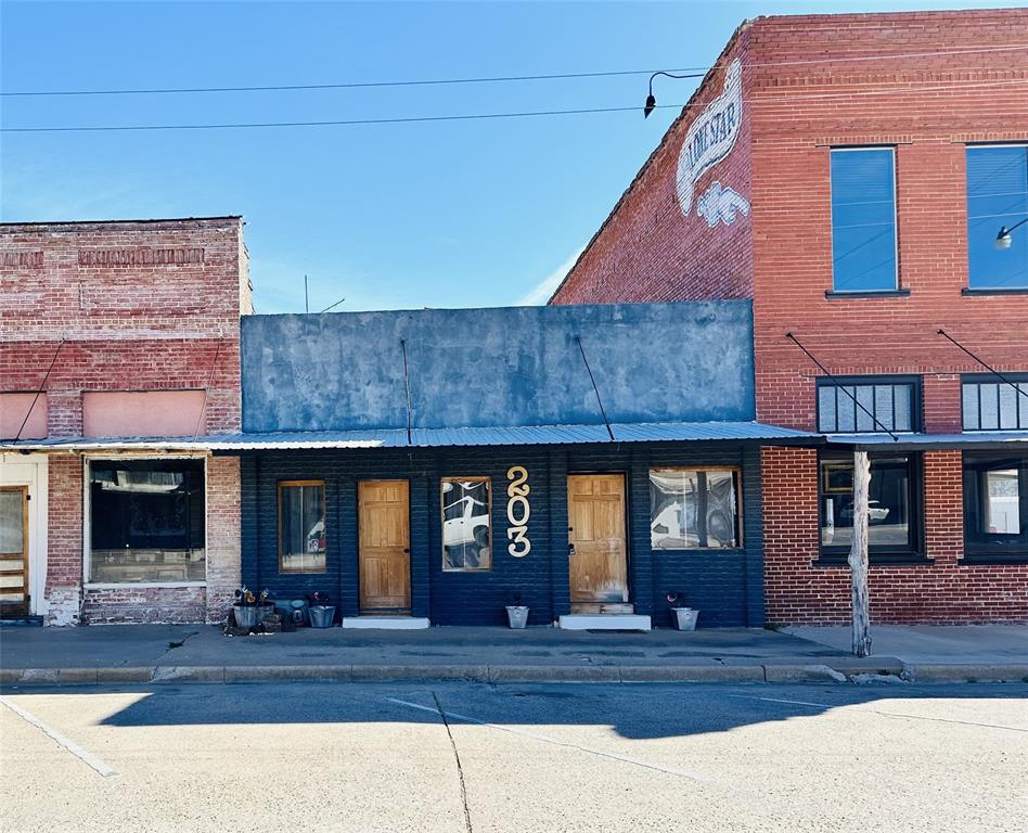 203 Market Street Property Photo 2
