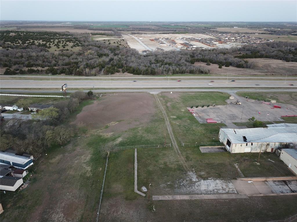 811 N Collins Freeway Property Photo 5