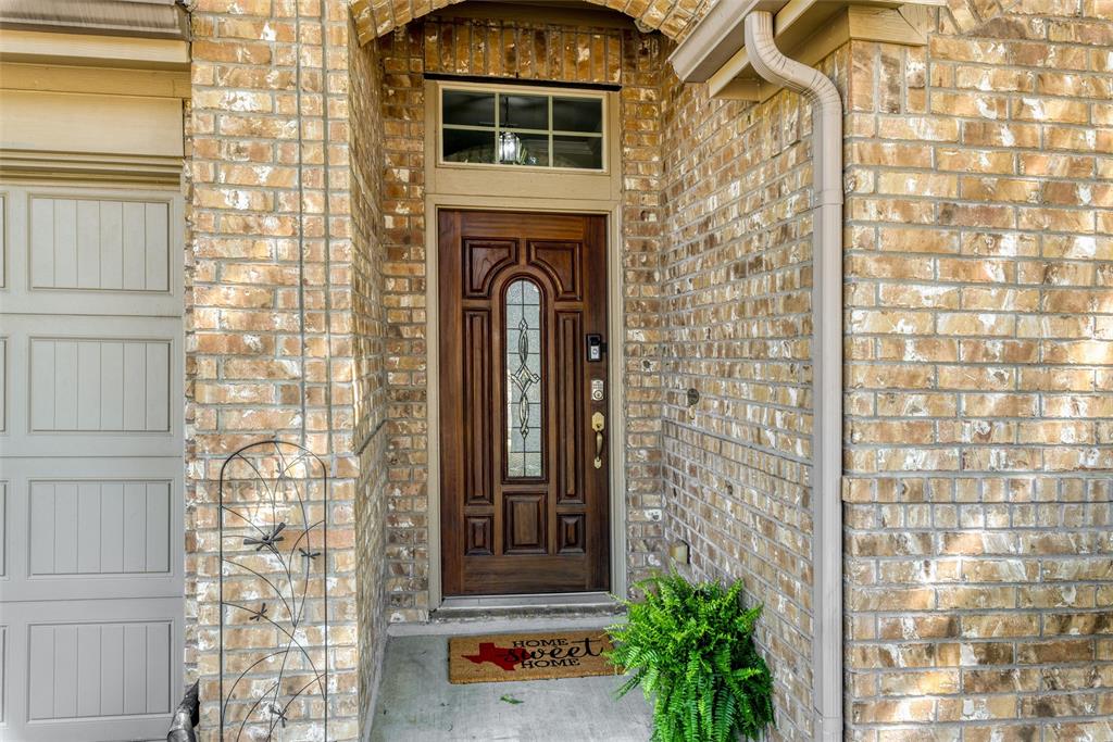 975 Crockett Drive Property Photo 6