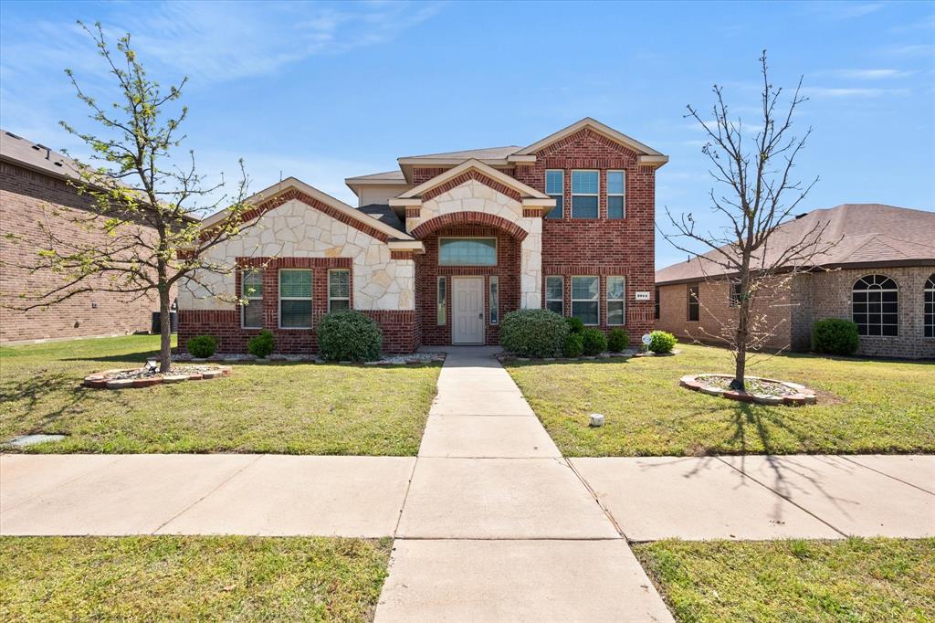 2044 Glen Hollow Drive Property Photo