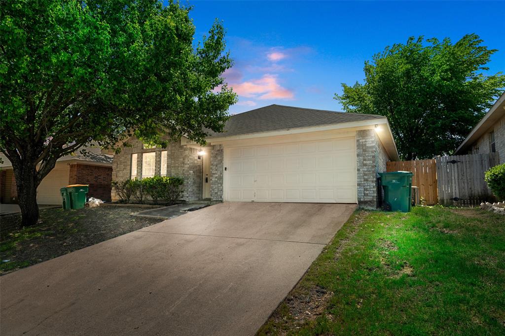 915 Sharp Drive Property Photo