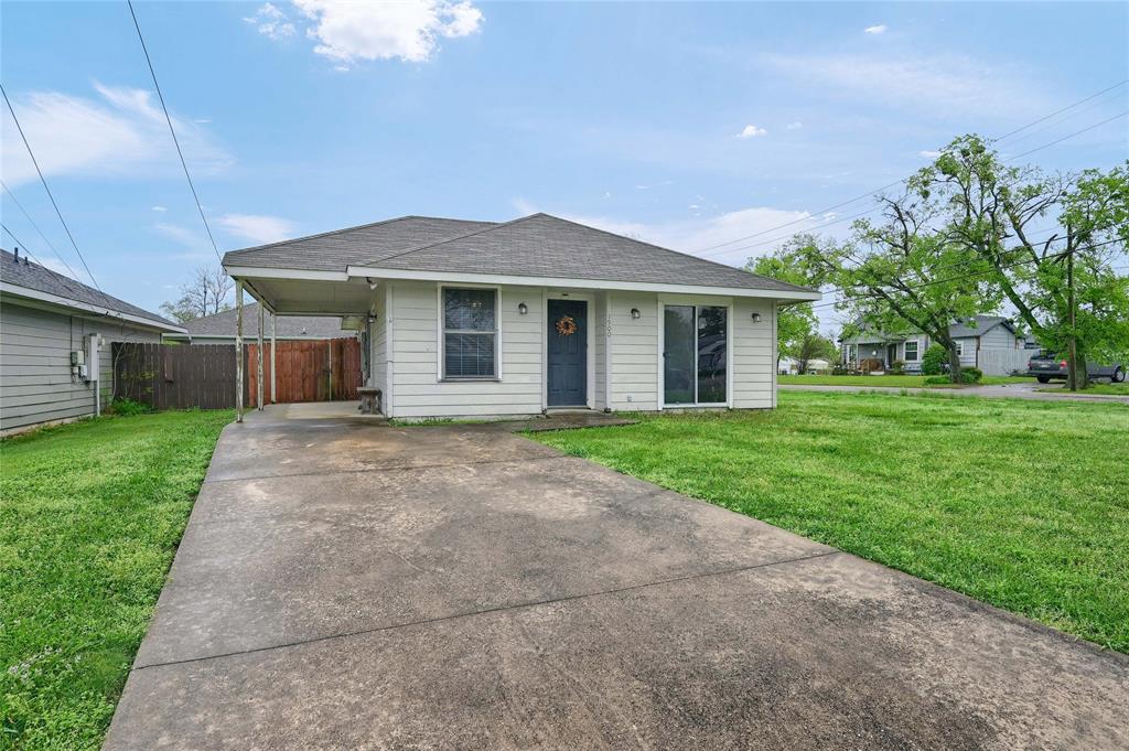 1500 Kennedy Street Property Photo 1