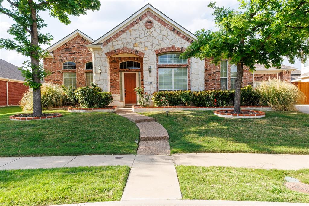 1220 Apache Lake Drive Property Photo 1