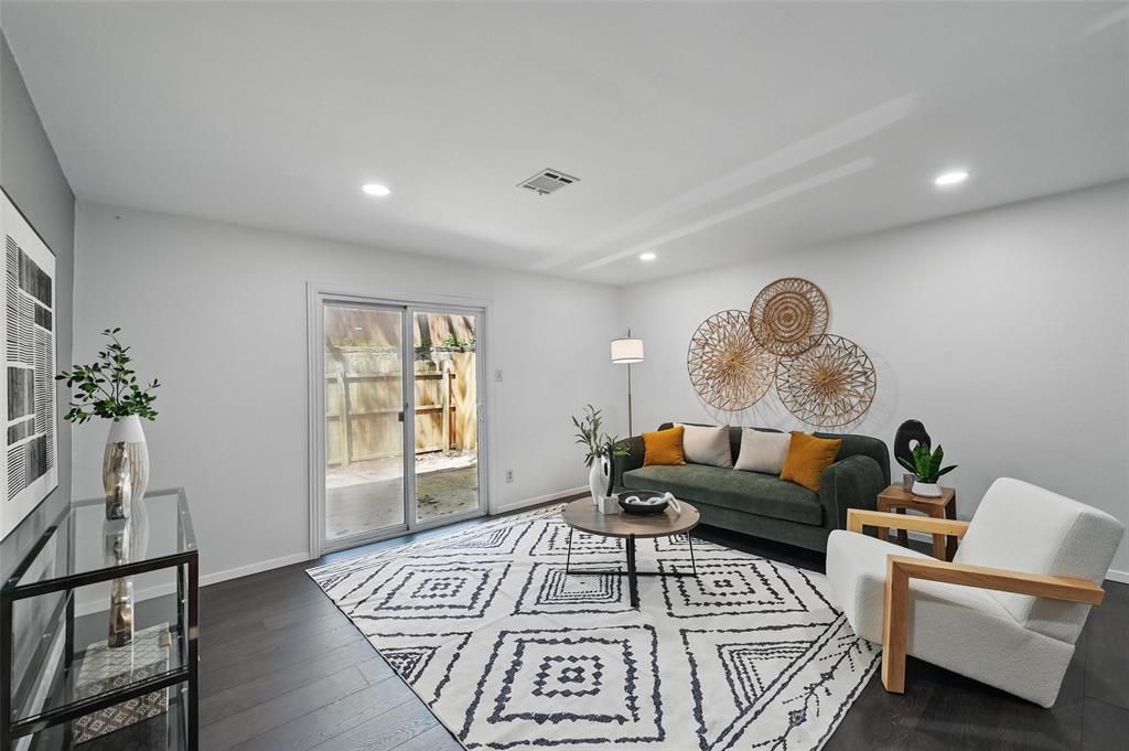 19 Abbey Road Property Photo