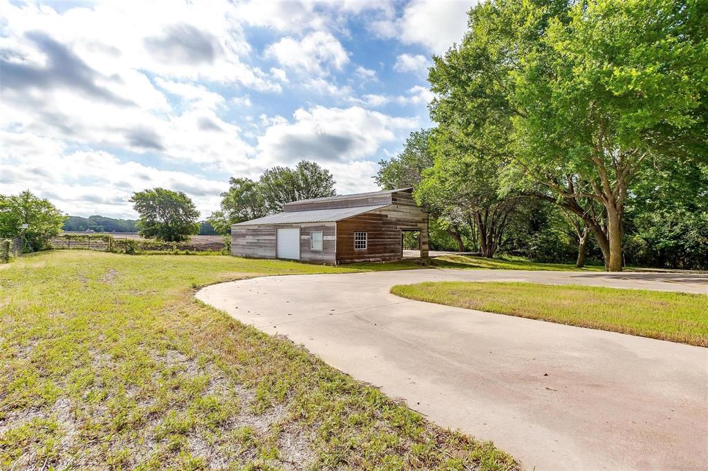 601 E Fm 1187 Property Photo 15