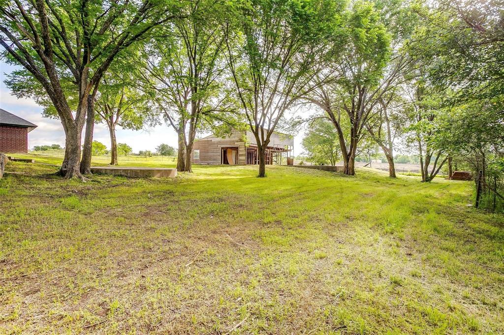 601 E Fm 1187 Property Photo 16