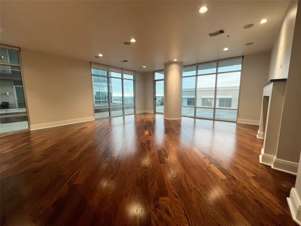 8066 Park Lane Property Photo