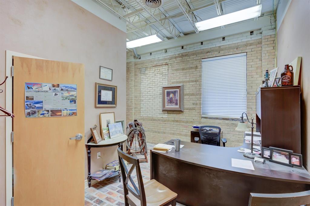 599 Creswell Avenue Property Photo 8