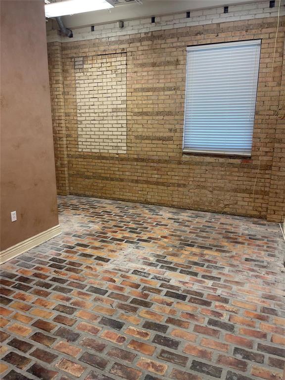 599 Creswell Avenue Property Photo 9