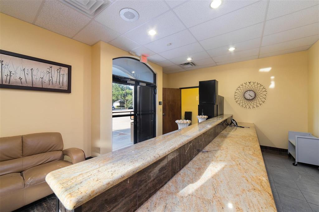 720 W Nathan Lowe Road Property Photo 7