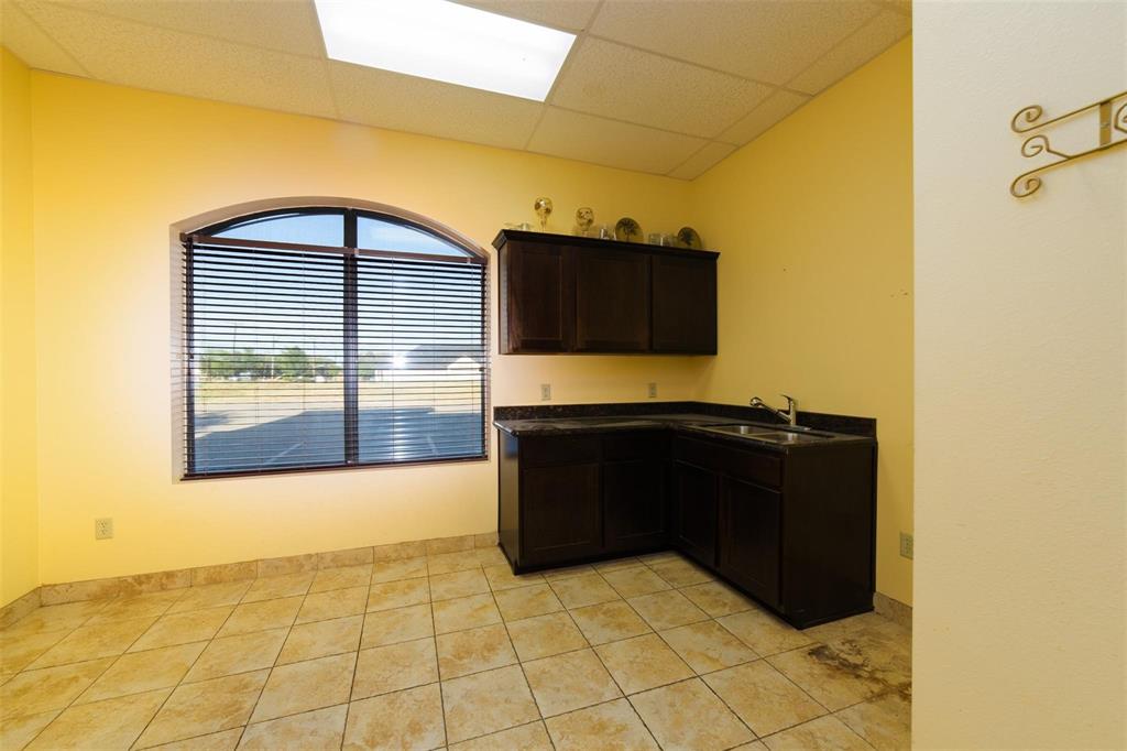 720 W Nathan Lowe Road Property Photo 13