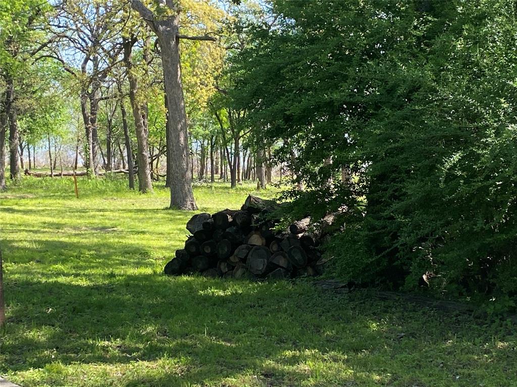 543 Lakeshore Road Property Photo