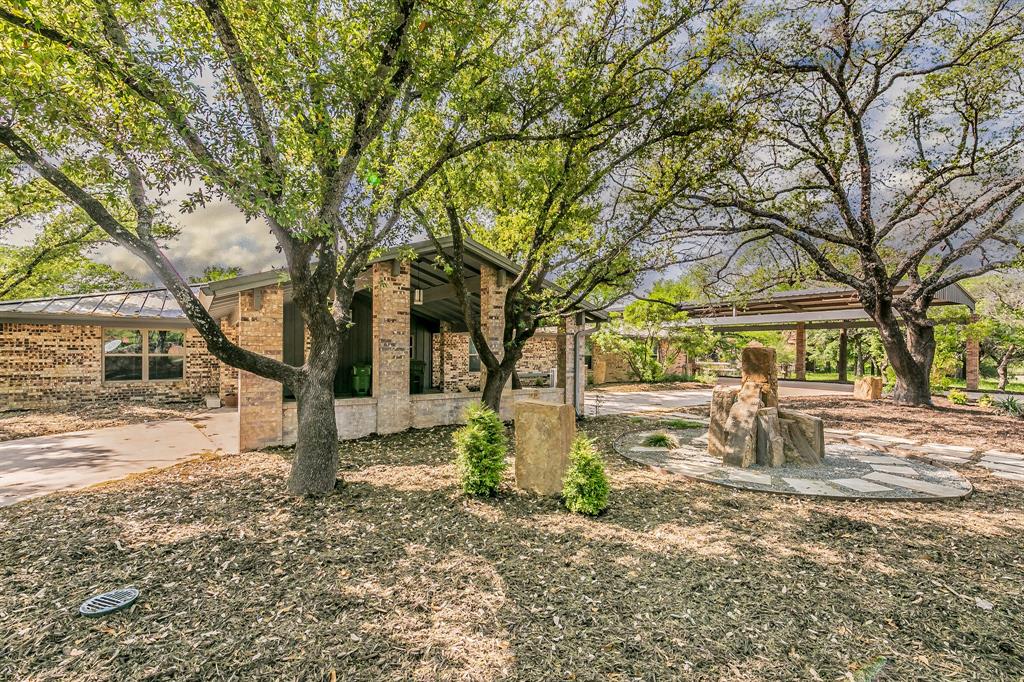 712 Squaw Creek Road Property Photo 1
