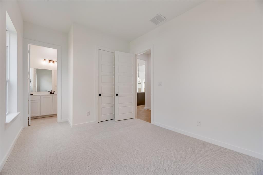 703 Felicity Place Property Photo 15