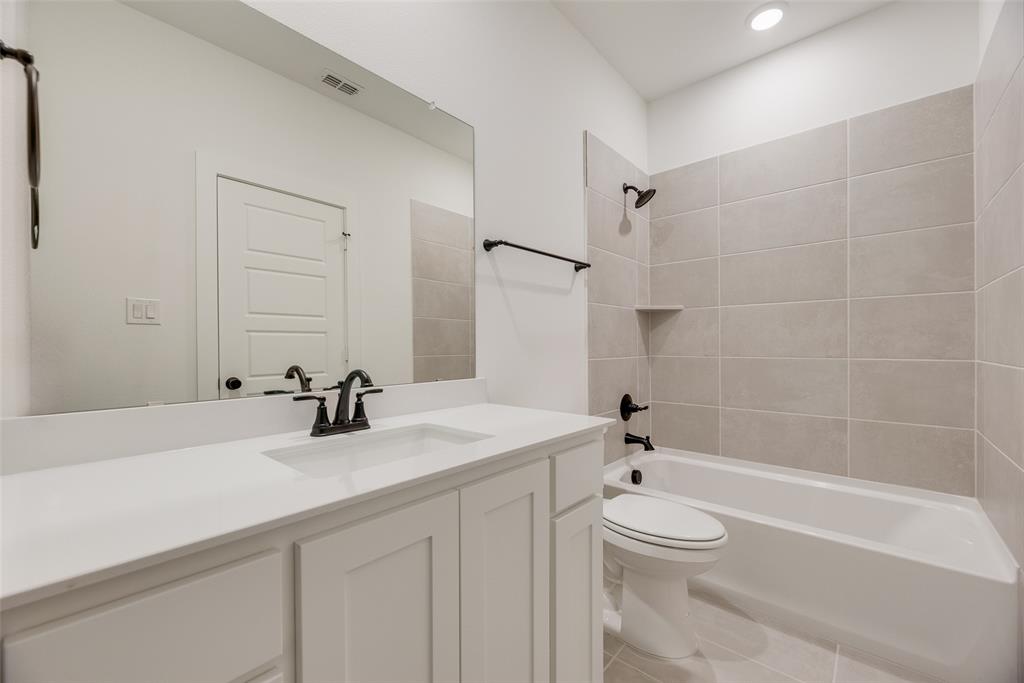 703 Felicity Place Property Photo 26