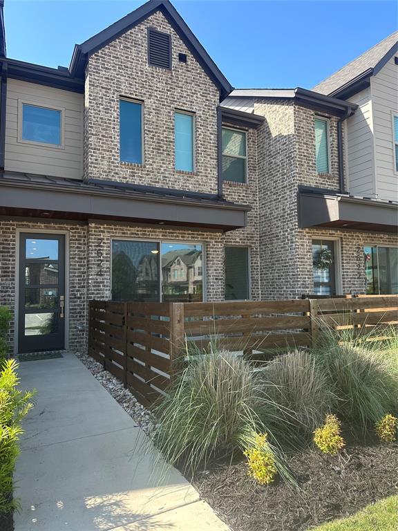 2624 La Cala Drive Property Photo 1
