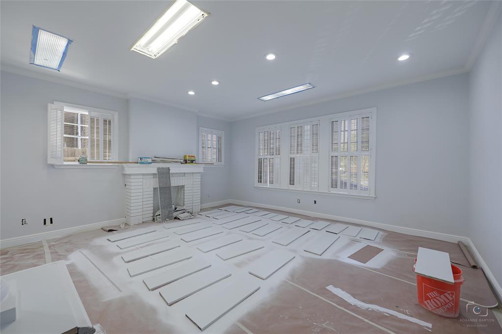 4310 Gaston Avenue Property Photo 6