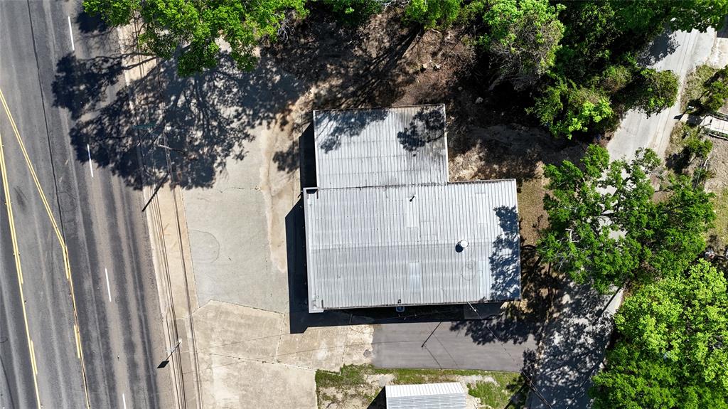 807 W Corsicana Street Property Photo 2