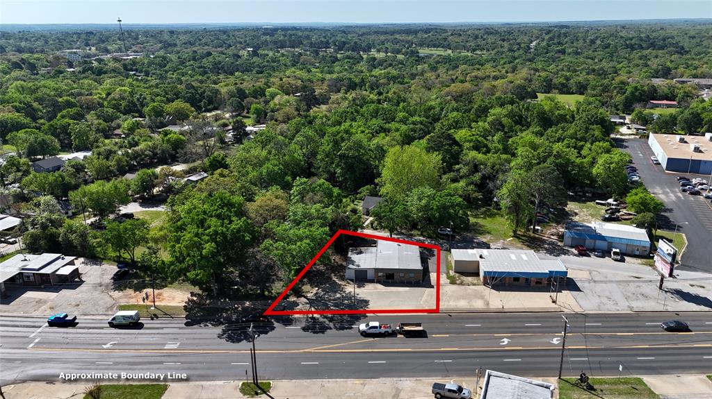 807 W Corsicana Street Property Photo 4