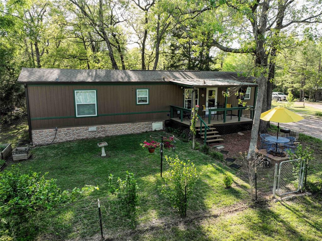 212 E Willow Lane Property Photo