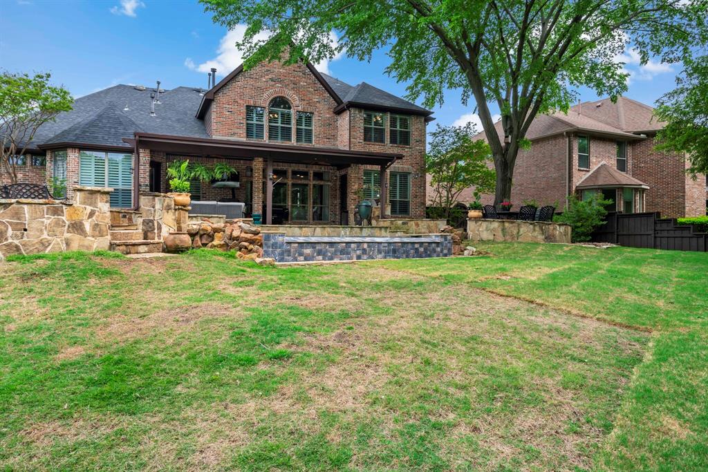 900 Woodcliff Drive Property Photo 32