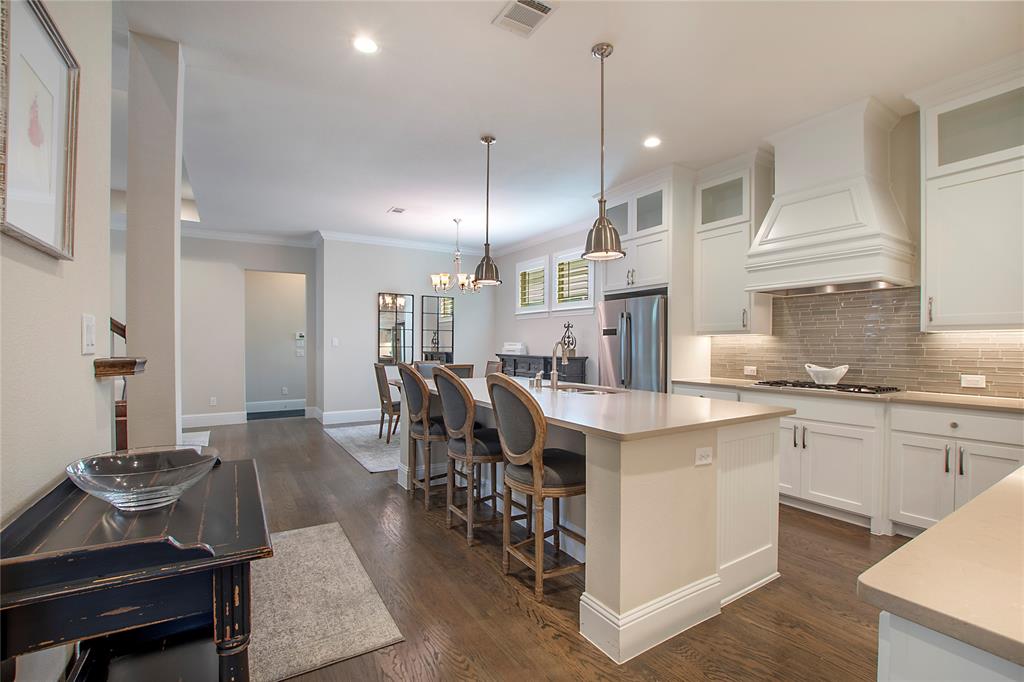 2208 Tremont Boulevard Property Photo 1