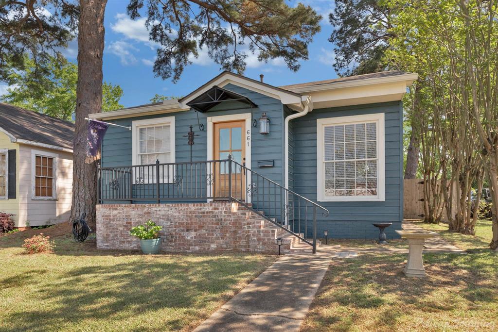 661 Gladstone Boulevard Property Photo 1
