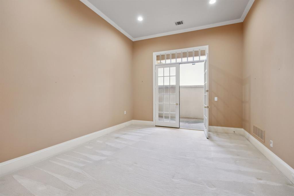 4704 White Bluff Drive Property Photo 7