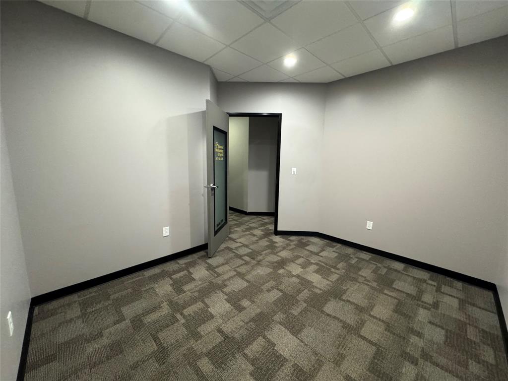 120 S Main Street Property Photo 3