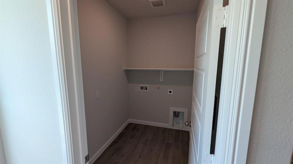 1000 Traction Trail Property Photo 10