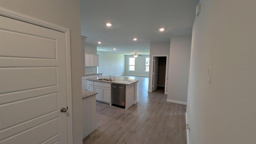 1000 Traction Trail Property Photo 11