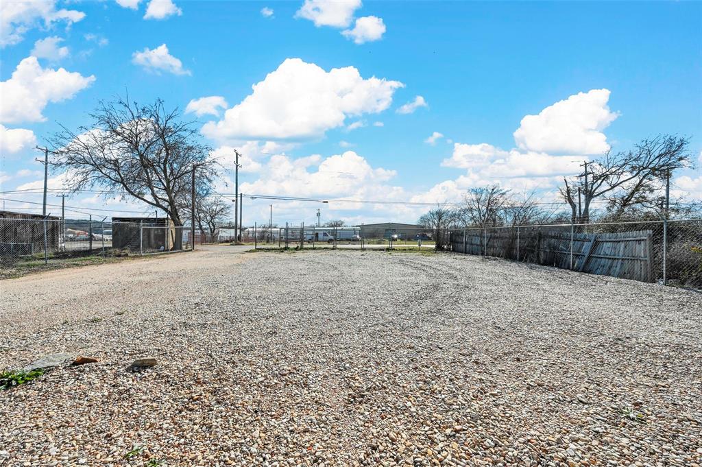 3502 County Road 920 Property Photo 23