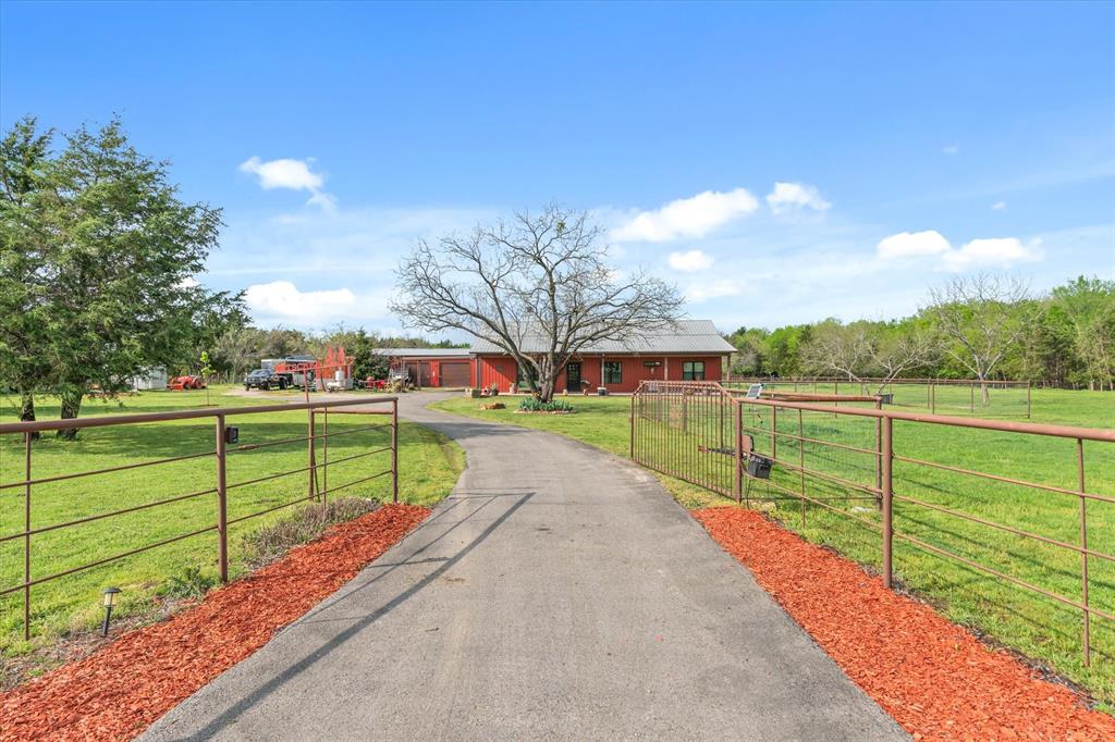 9292 County Road 346 Property Photo 1