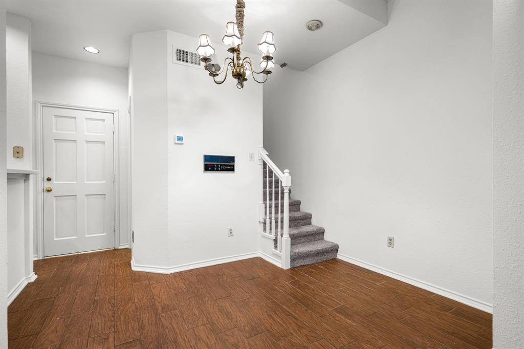 4508 University Boulevard D Property Photo 10