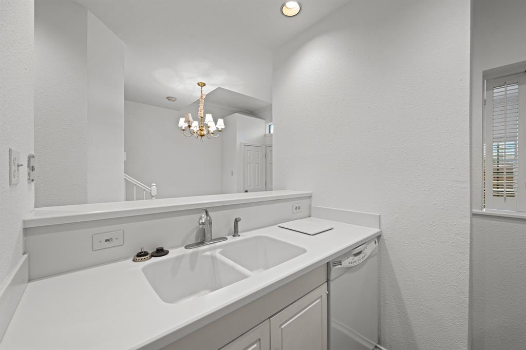 4508 University Boulevard D Property Photo 15