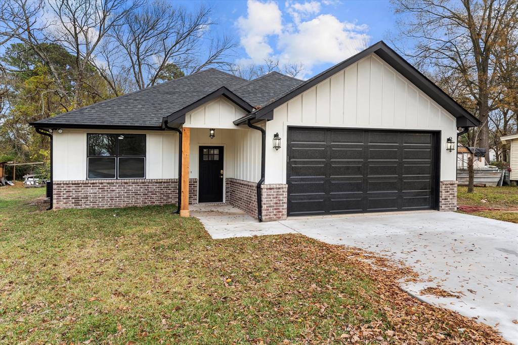 431 Cypress Street Property Photo