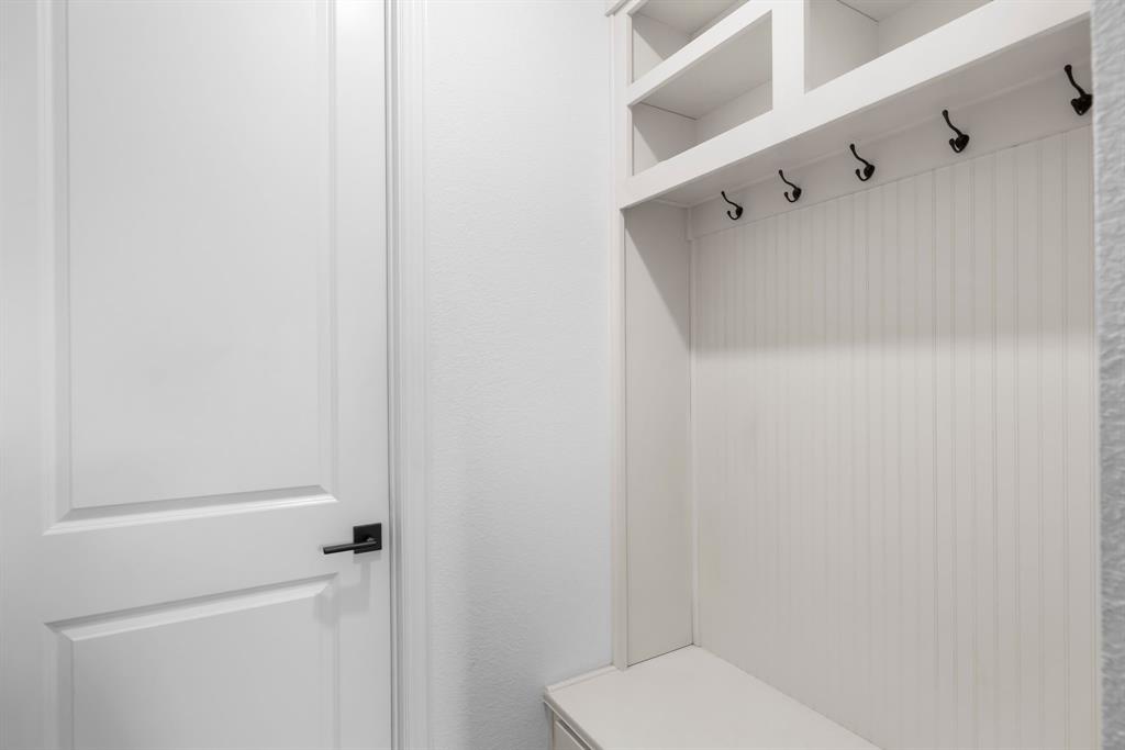 3100 Taunton Way Property Photo 16