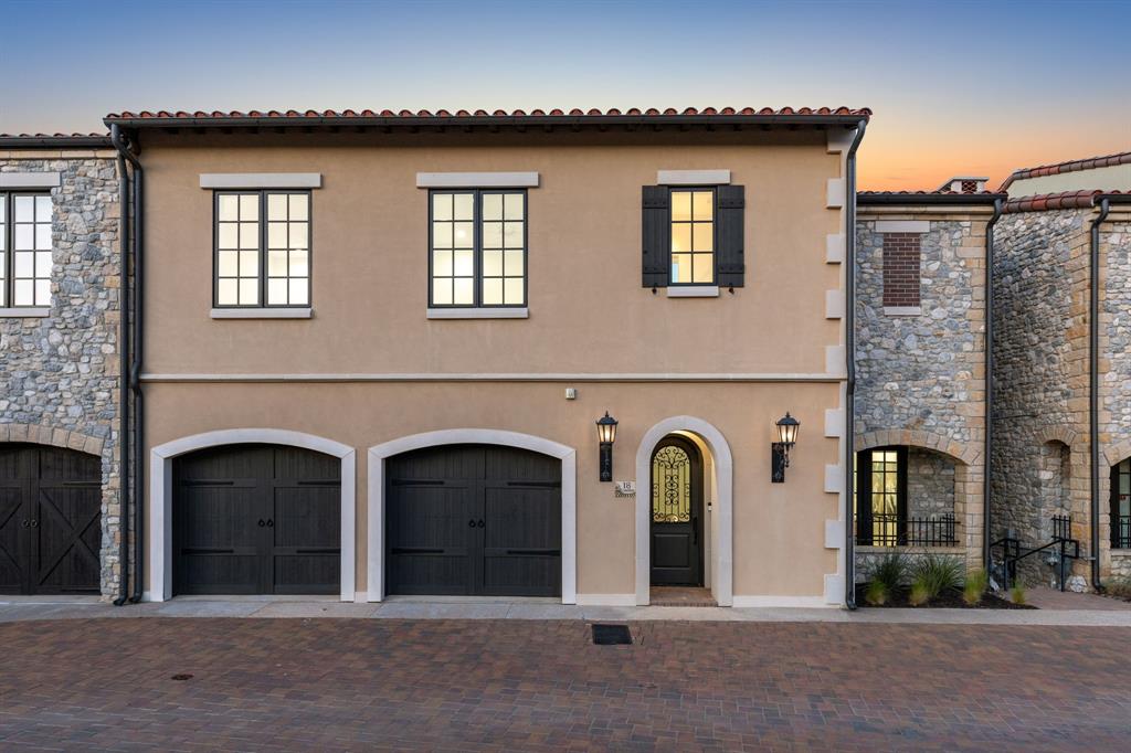 18 Comillas Court Property Photo 3
