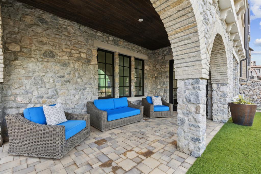 18 Comillas Court Property Photo 36