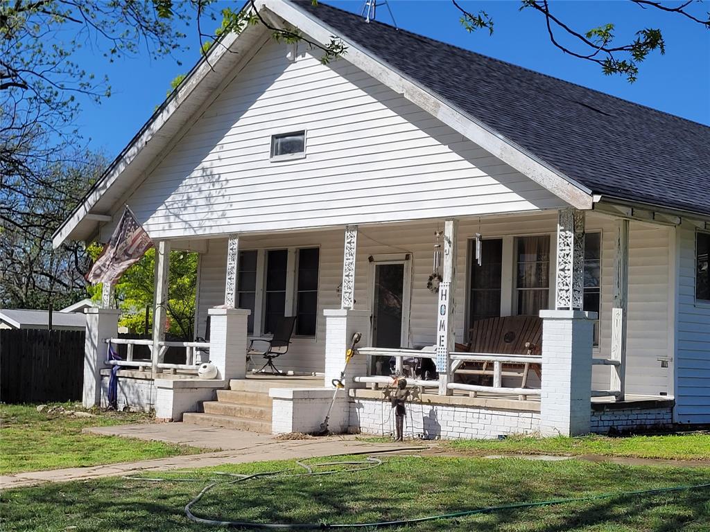 704 W Walcott Avenue Property Photo