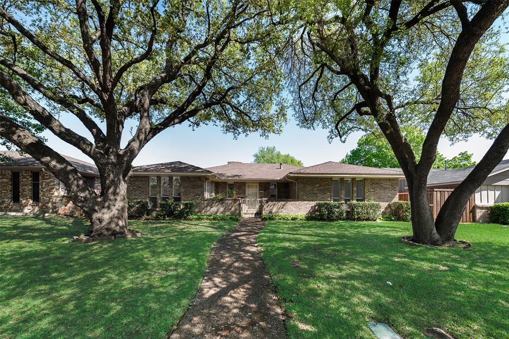 819 Granada Drive Property Photo
