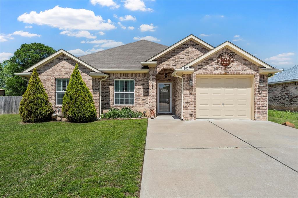 202 Hawk Ridge Property Photo