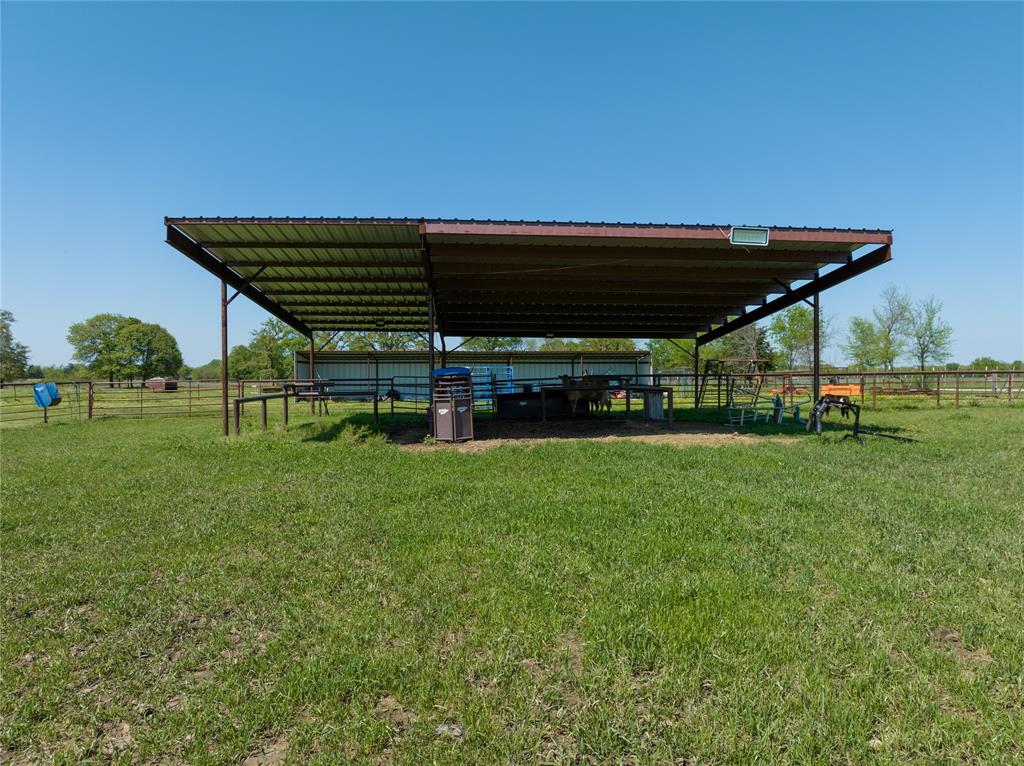 633 County Road 44550 Property Photo 32