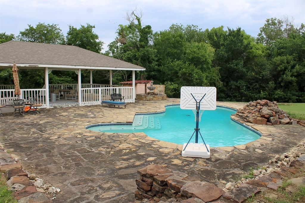 7650 Shade Tree Lane Property Photo 1
