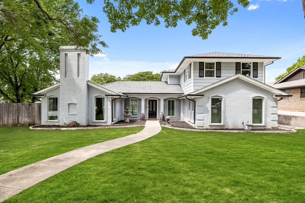 1 Whispering Vine Court Property Photo
