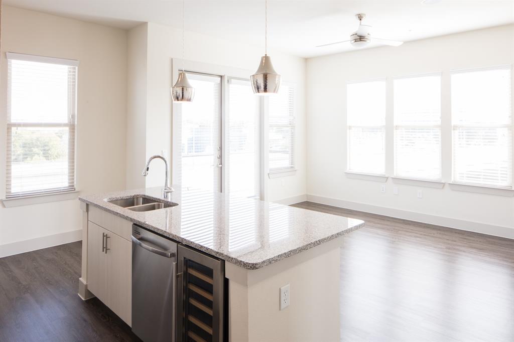 2101 W Rosedale Street Property Photo