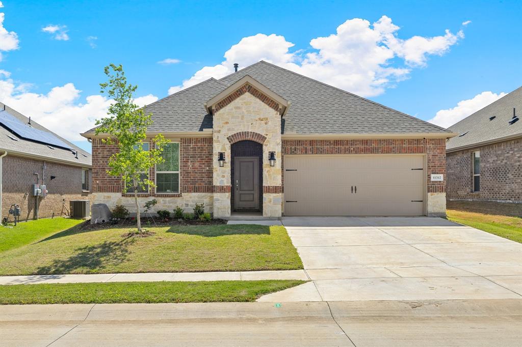 11312 Canyon Oak Street Property Photo 1