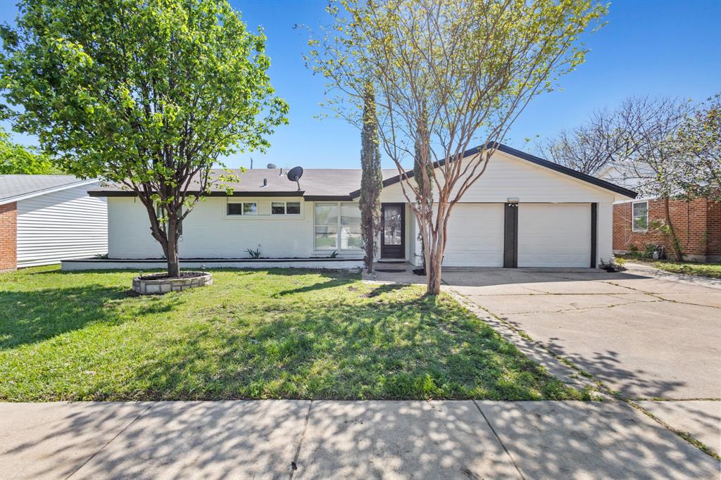 2408 Gilbert Circle Property Photo