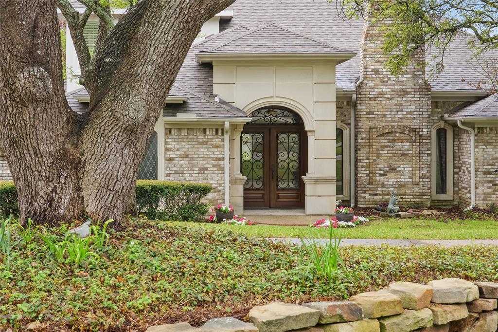 205 Carriage Trail Property Photo 4