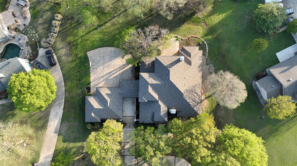 205 Carriage Trail Property Photo 7